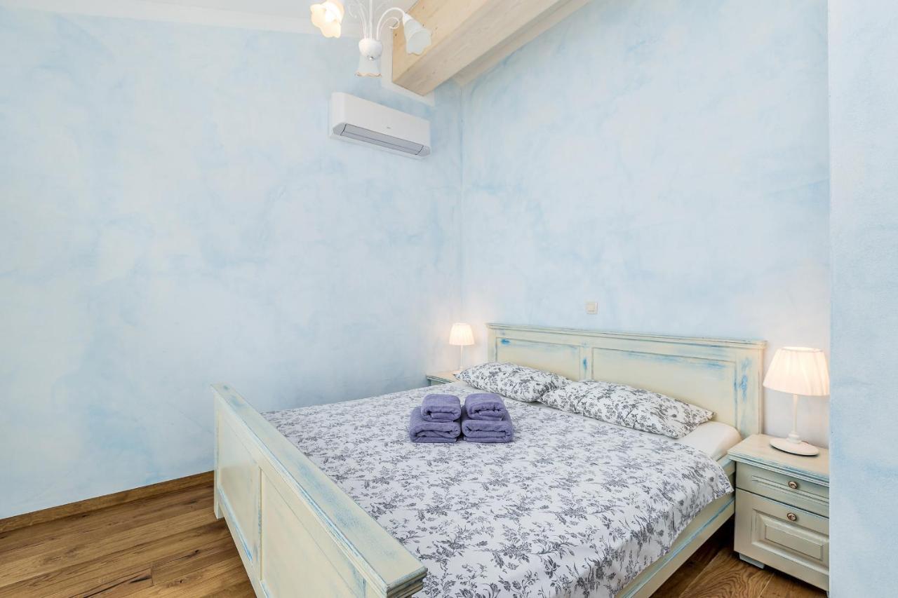 Holiday House Chiara Vrh  Esterno foto